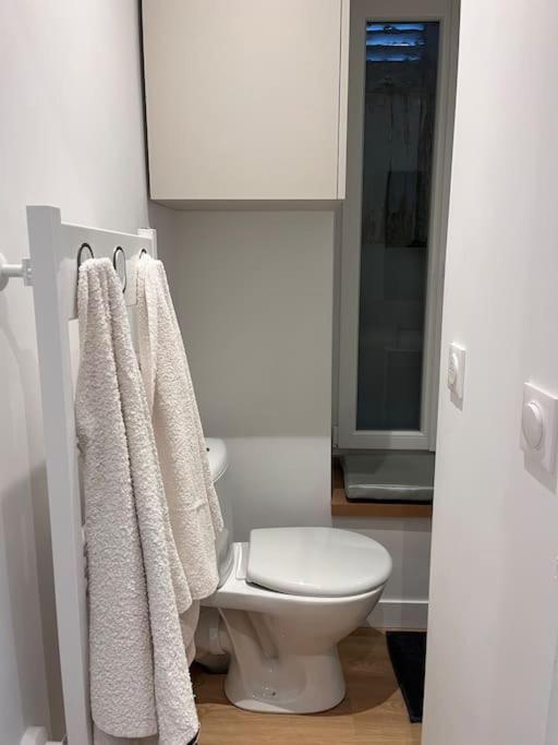Studio Melun Peaceful Area 5 Min To Train Station Esterno foto