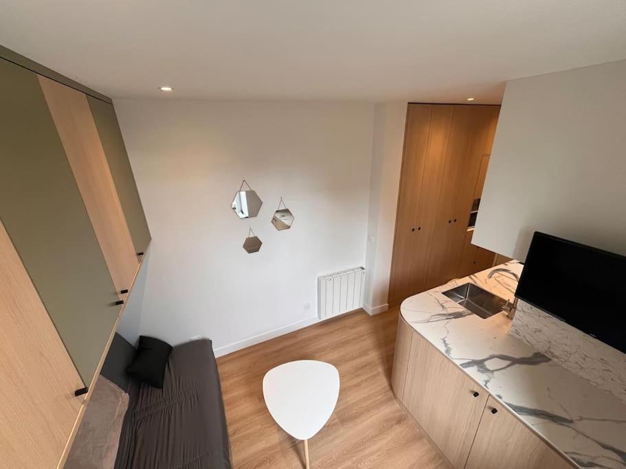 Studio Melun Peaceful Area 5 Min To Train Station Esterno foto